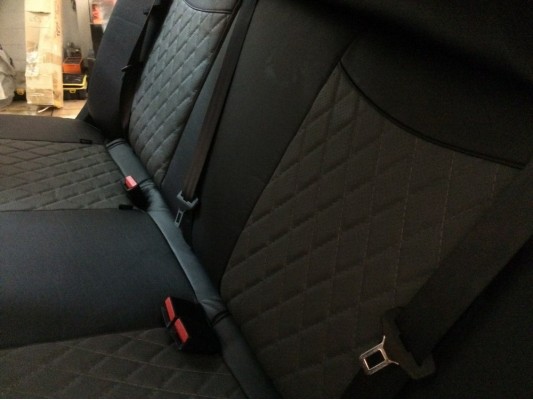 Авточехлы на Nissan Almera G15 Авточехлы на Nissan Almera G15