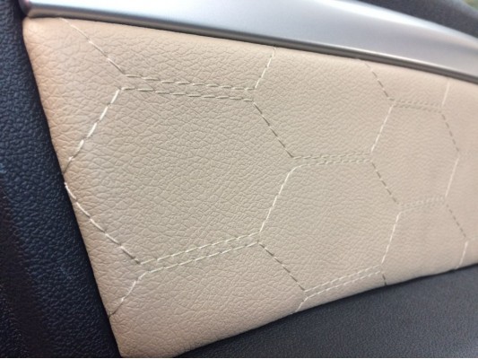 Перетяжка дверных карт Перетяжка дверных карт