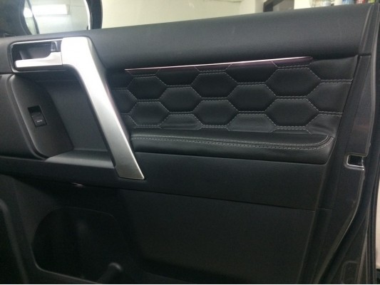 Перетяжка дверных карт Перетяжка дверных карт