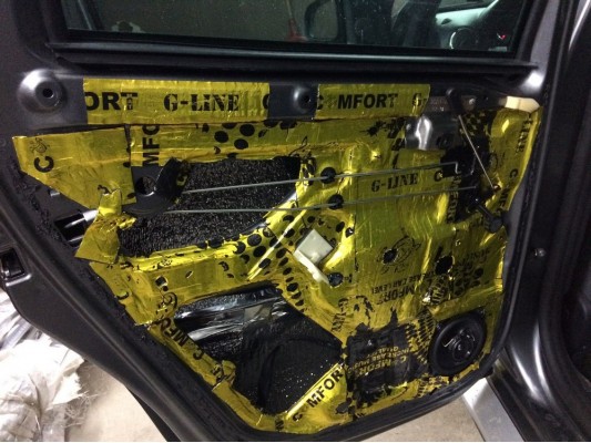 Шумоизоляция пола, арок, дверей и багажника